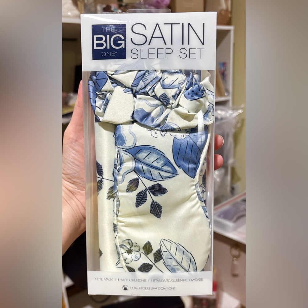 The Big One Satin Sleep Set with Blue and Cream Floral Pattern